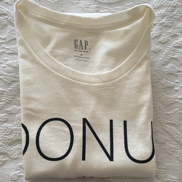 BNWOT GAP Cream Tee with Colorful Donut Graphic No longer sold in stores! - Picture 6 of 6
